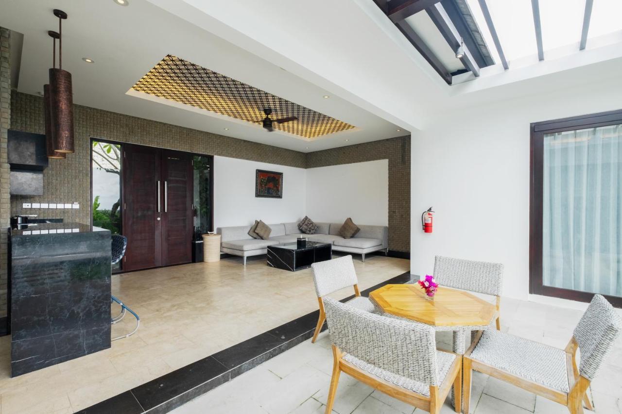 Prasana Villas By Arjani Resorts Uluwatu Buitenkant foto