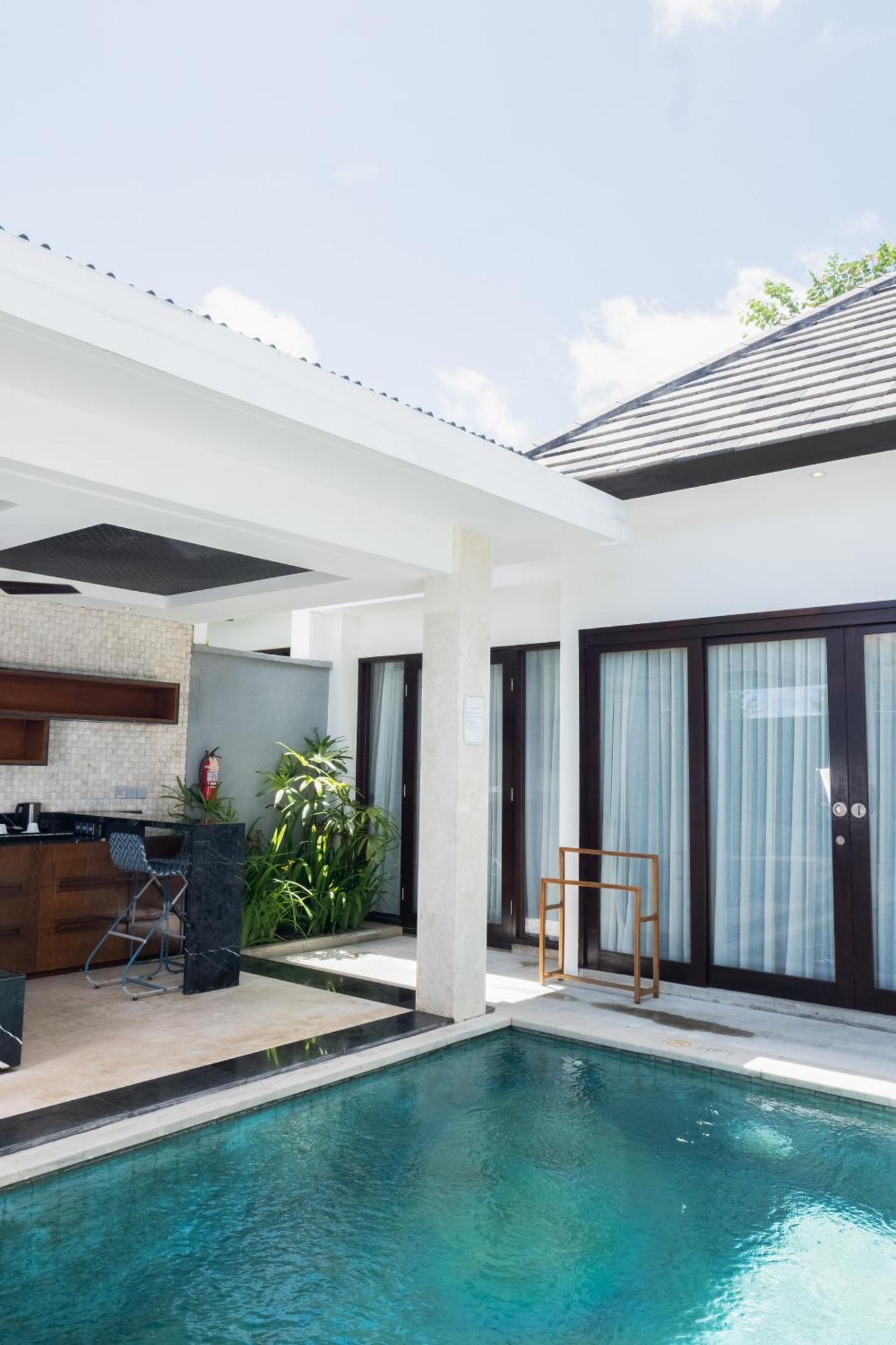 Prasana Villas By Arjani Resorts Uluwatu Buitenkant foto